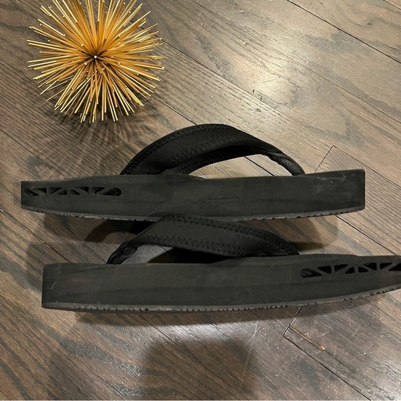 Healing Sole Original 2.0 Flip Flop Sandals - Women's Black Size 9 - Picture 8 of 9